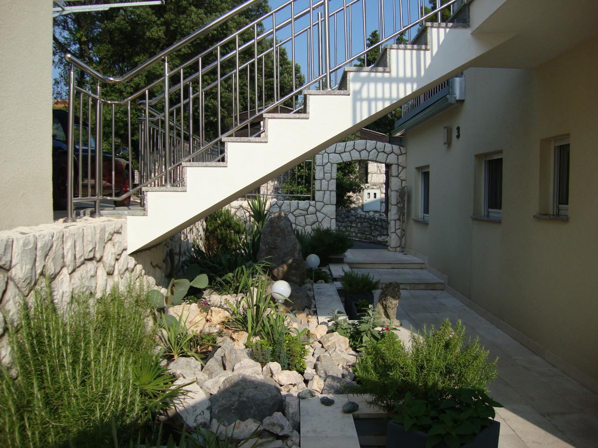 Apartments Ilona Novi Vinodolski Exteriér fotografie
